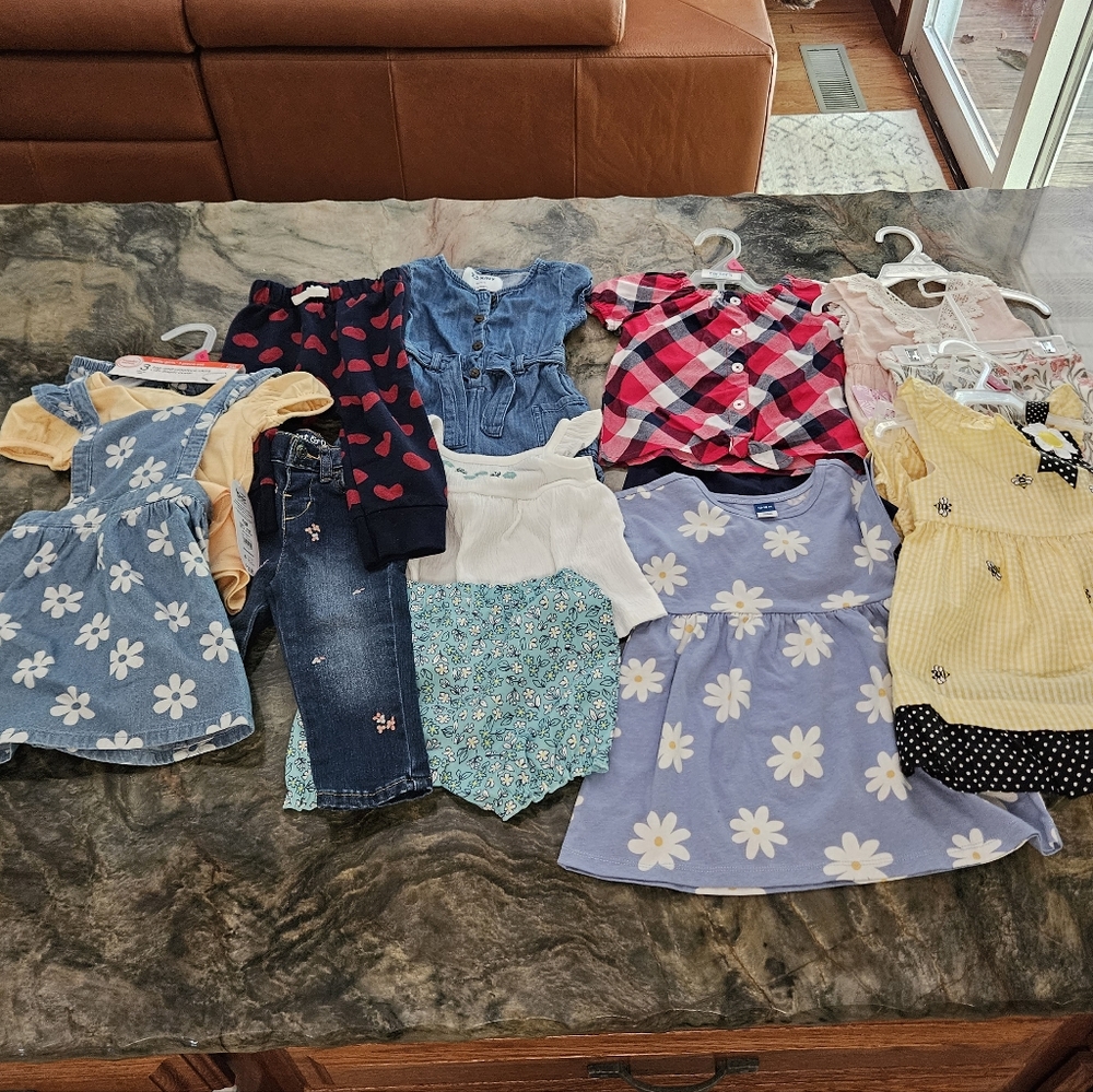Lot of baby girl 12-18 months